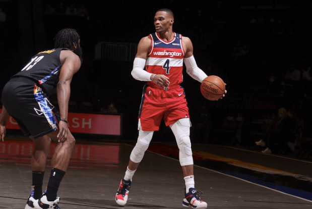 壹号娱乐-关于莱万多夫斯基在TES比赛中精彩发挥，关键助攻引发热议！的信息